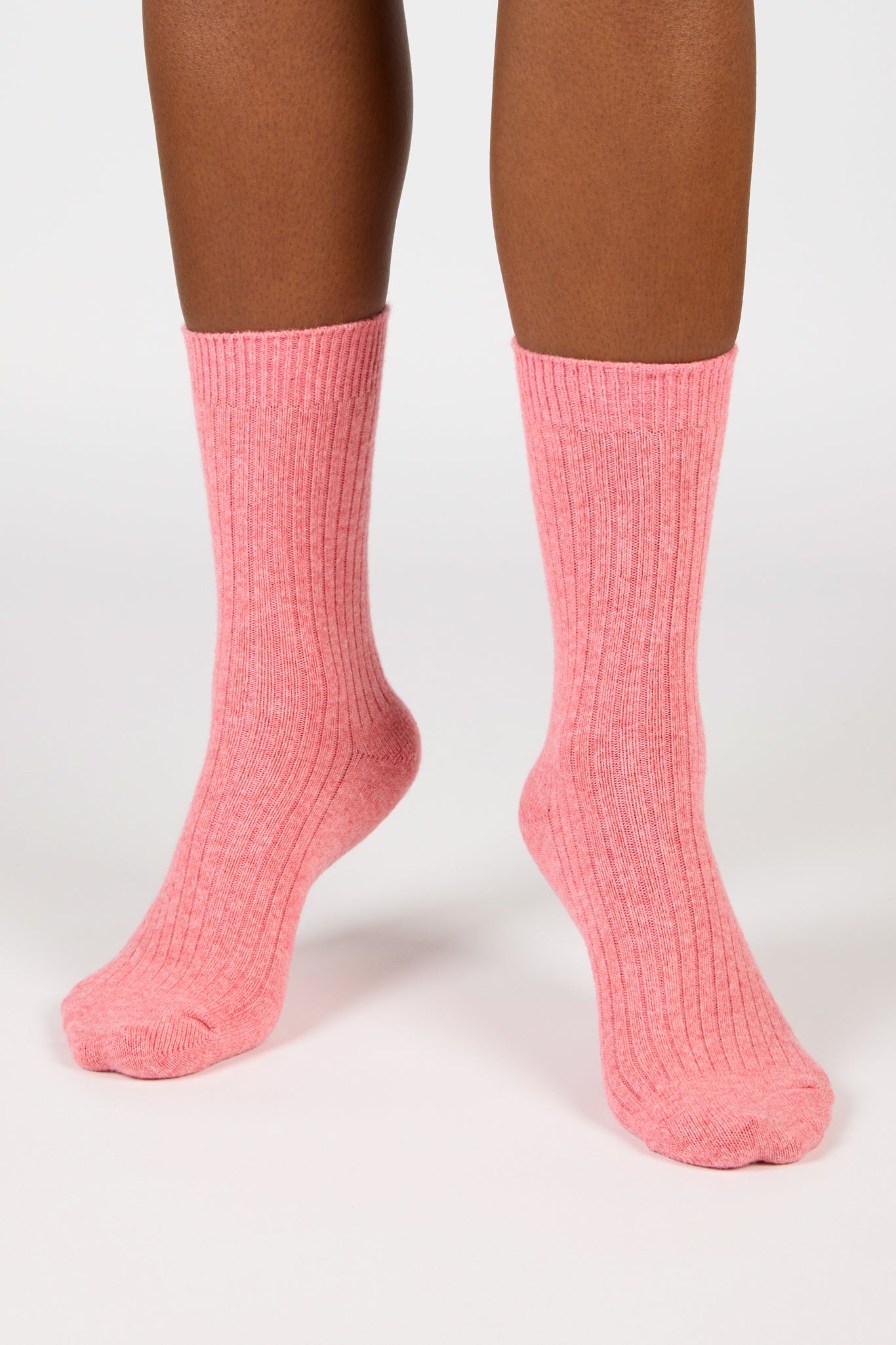 Hot pink ribbed cashmere wool blend socks_4