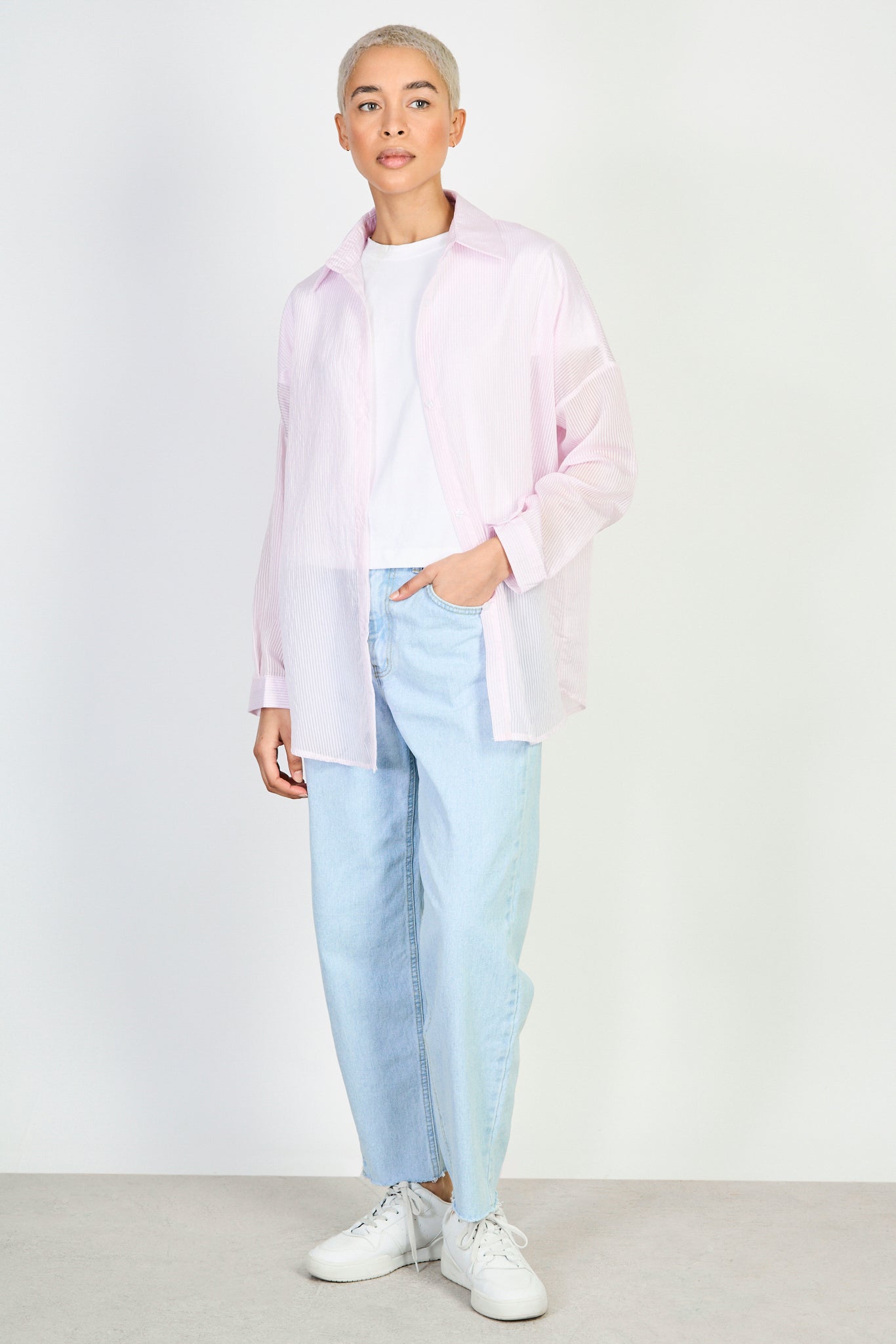 Pink and white thin striped relaxed fit shirt_4