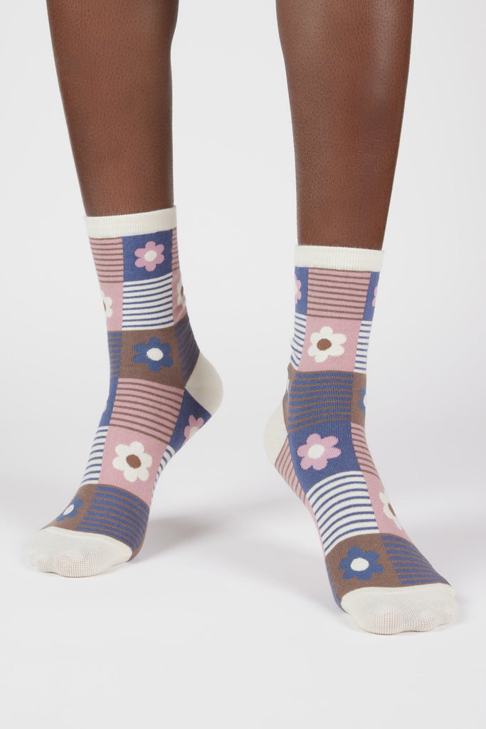 Pink and blue floral striped check socks_4