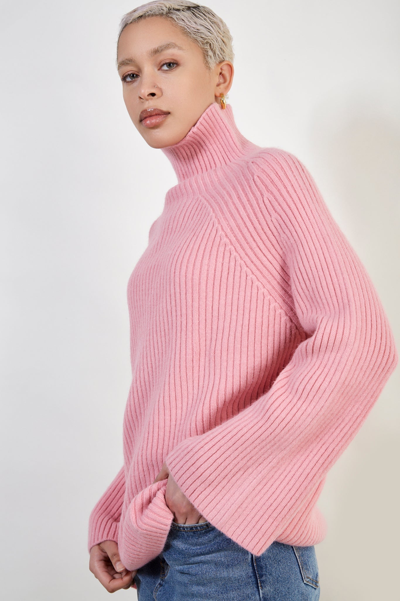 Pink shaped thick rib turtleneck jumper