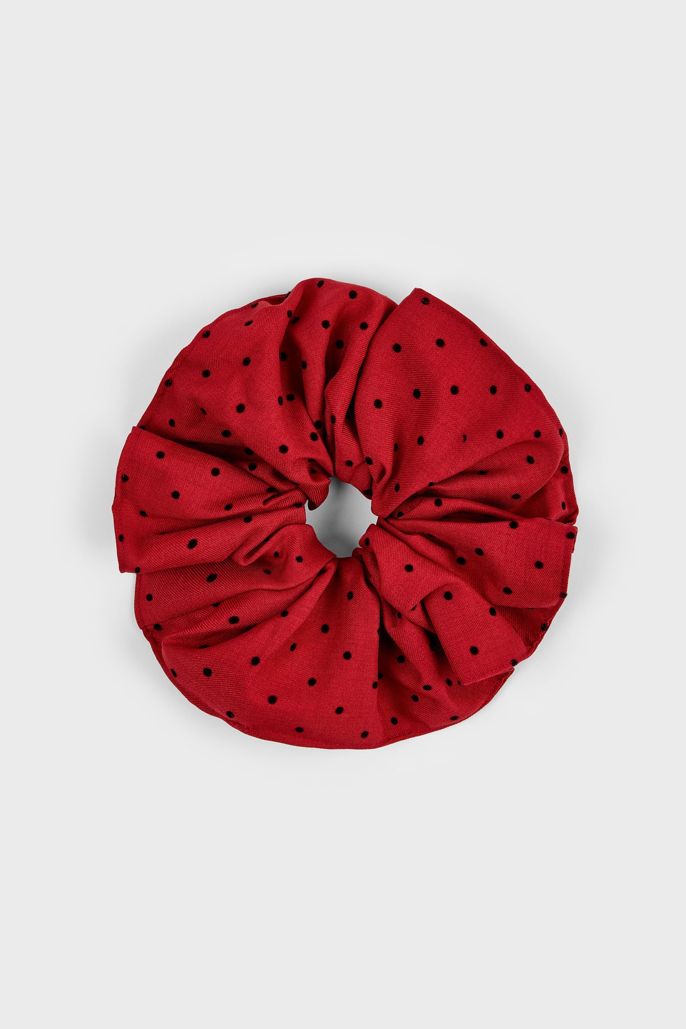 Red and black polka dot scrunchie_1
