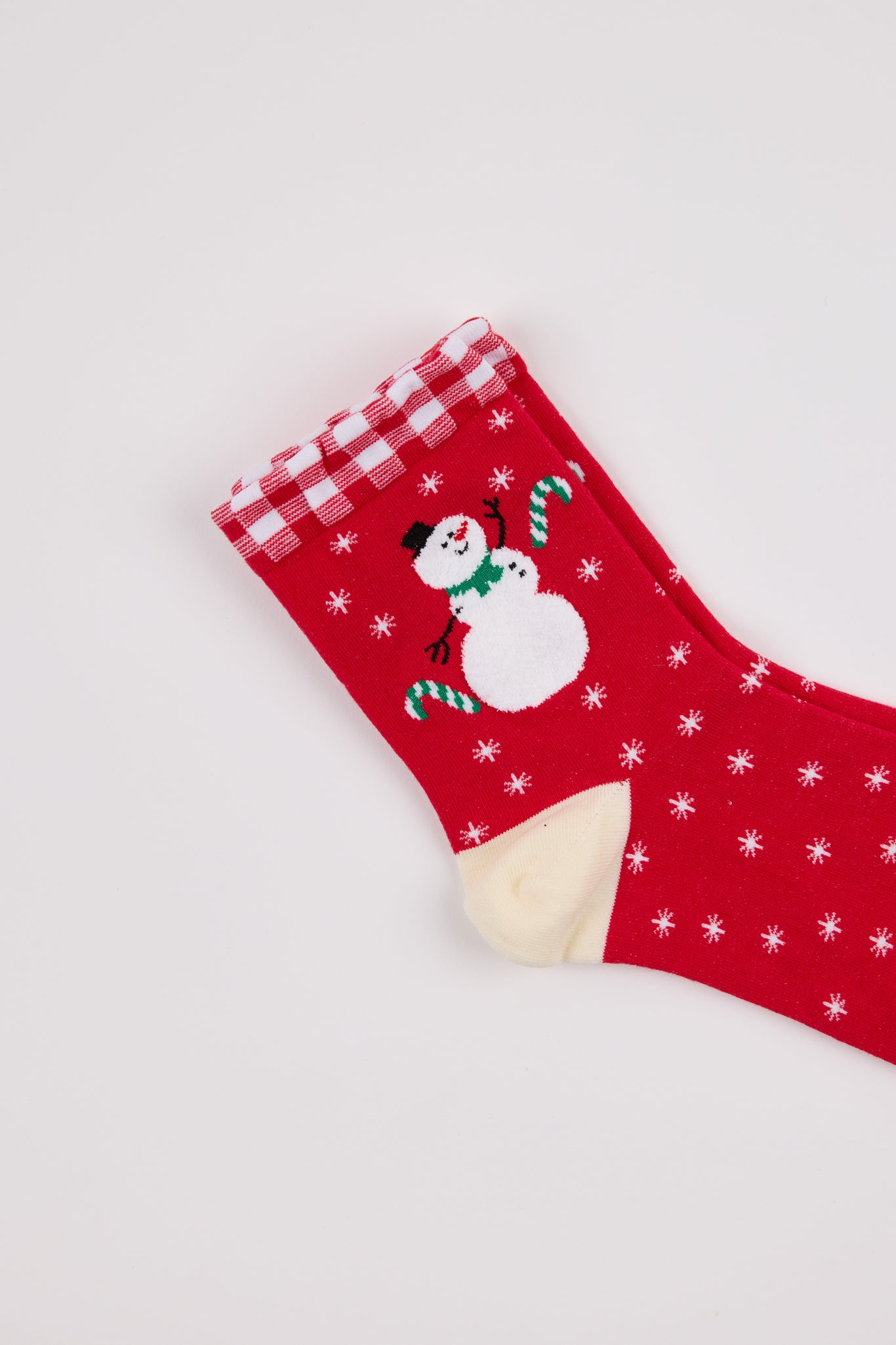 Red and white gingham trim snowman socks_2