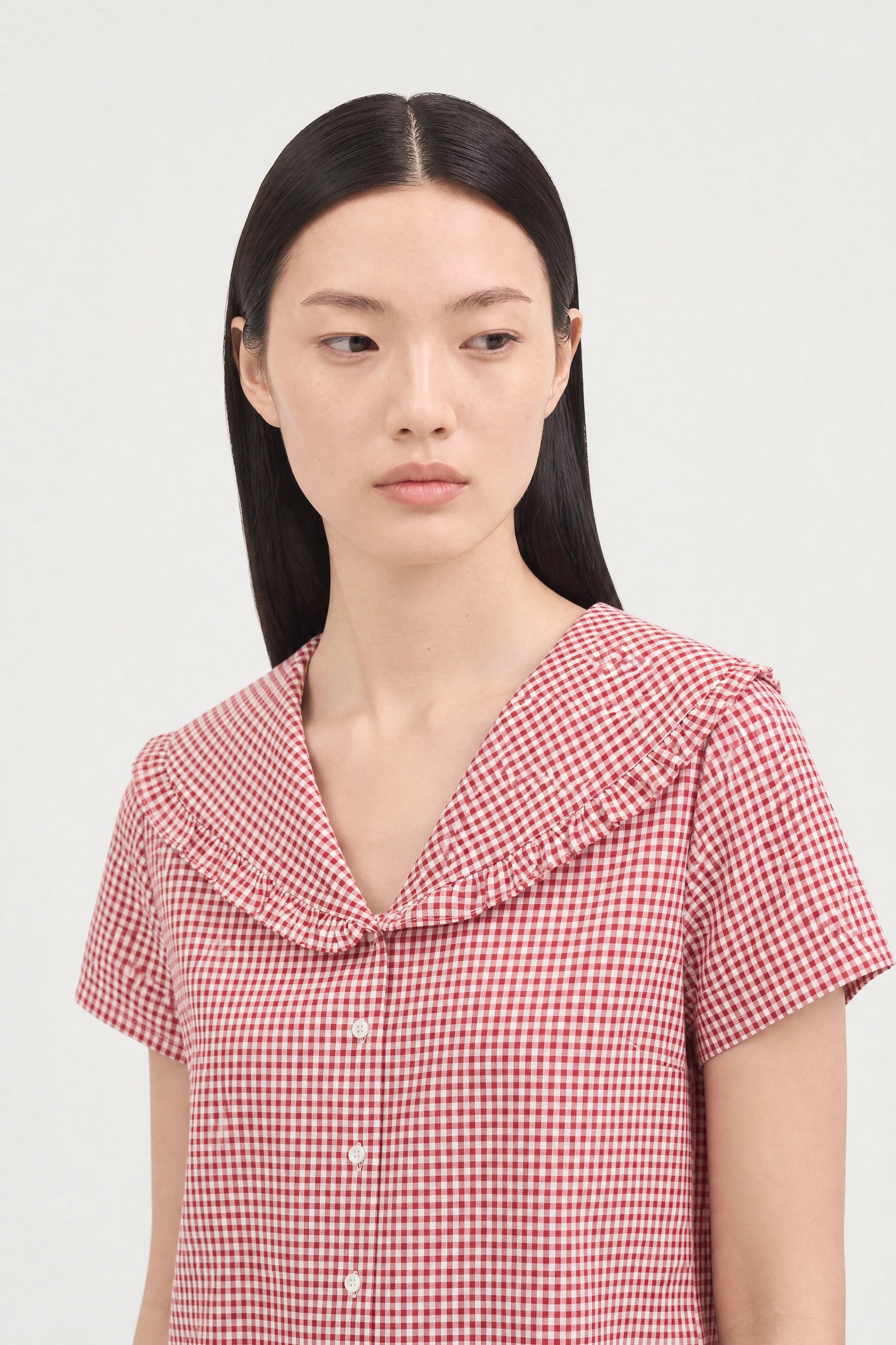 Red gingham ruffle trim giant collar short sleeved shirt_3