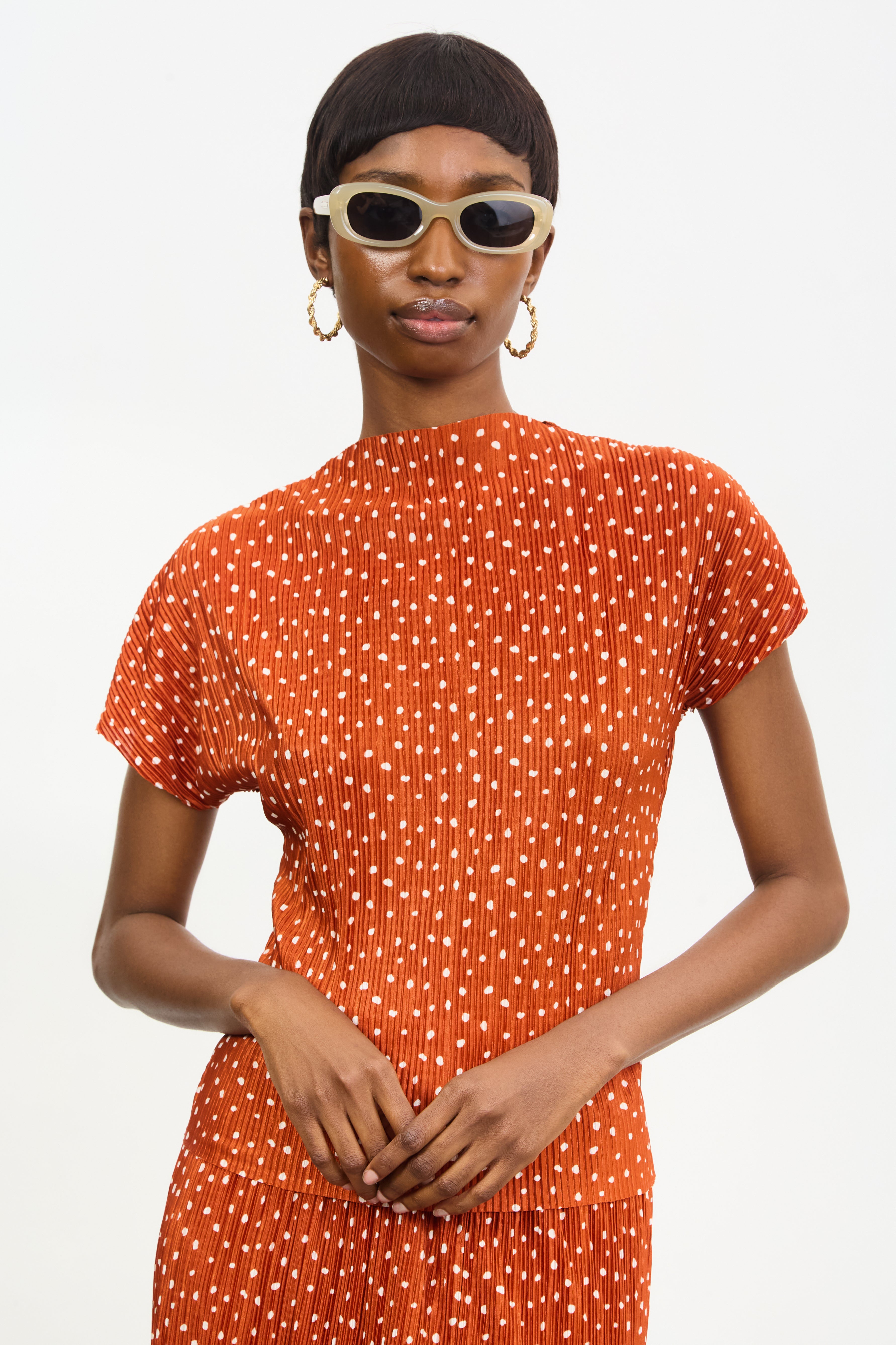 Rust orange and ivory polka dot ribbed short sleeved top