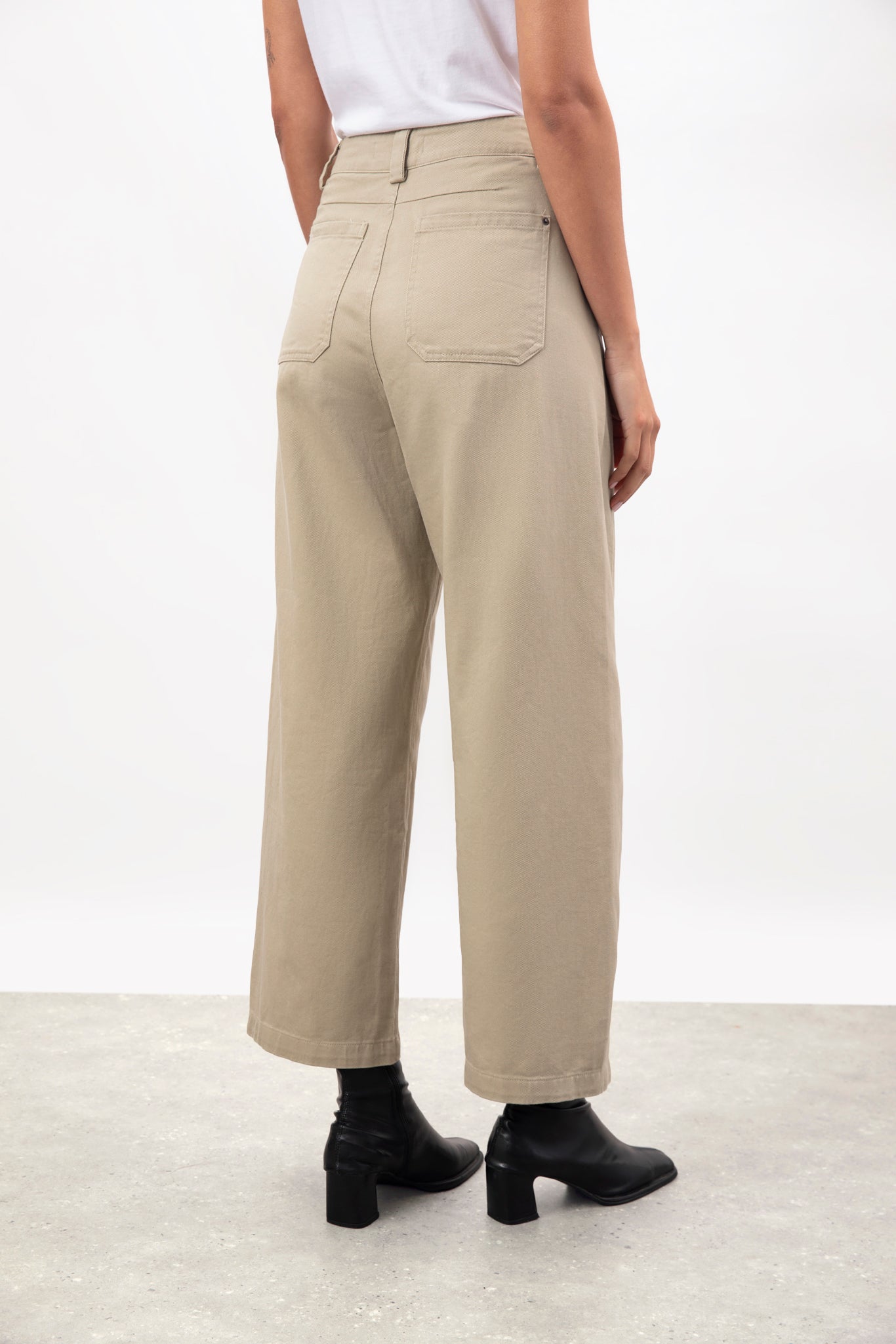 Sand beige twisted seam wide leg jeans_2