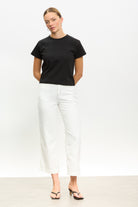 White and black contrast stitch thin wide leg jeans_4