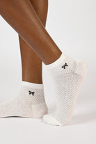 White and black single bow ankle socks_1