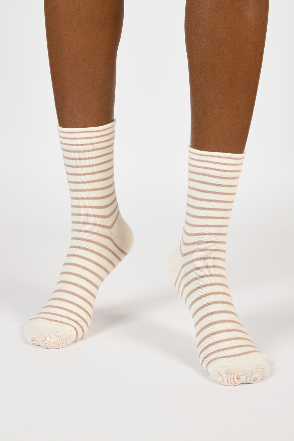 White and brown thin striped socks_2