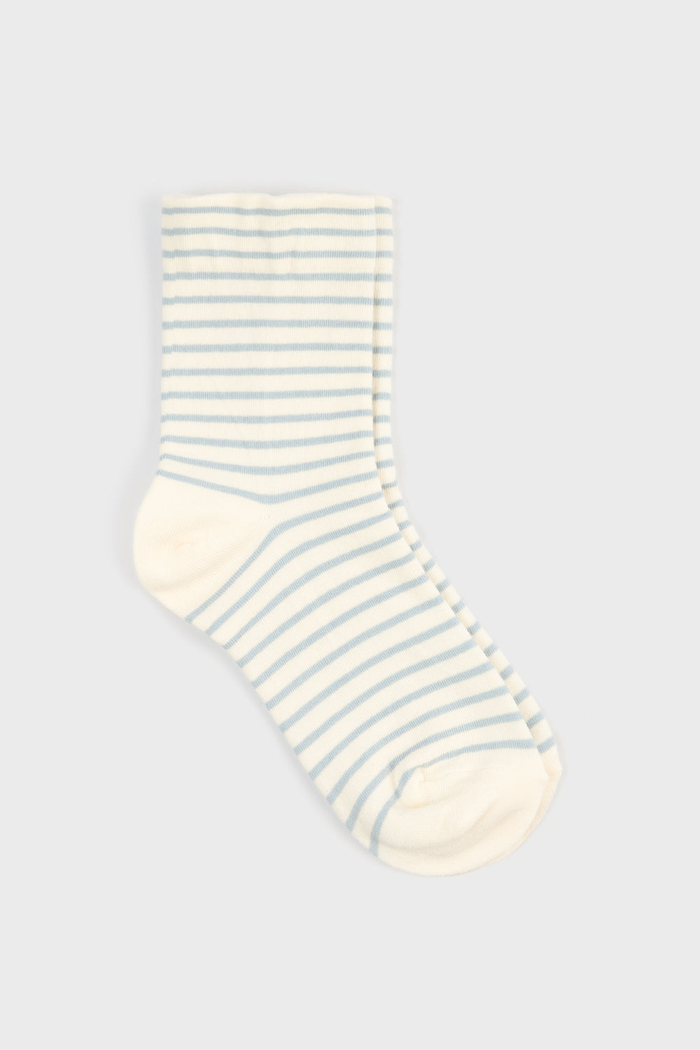 White and light blue thin striped socks_3