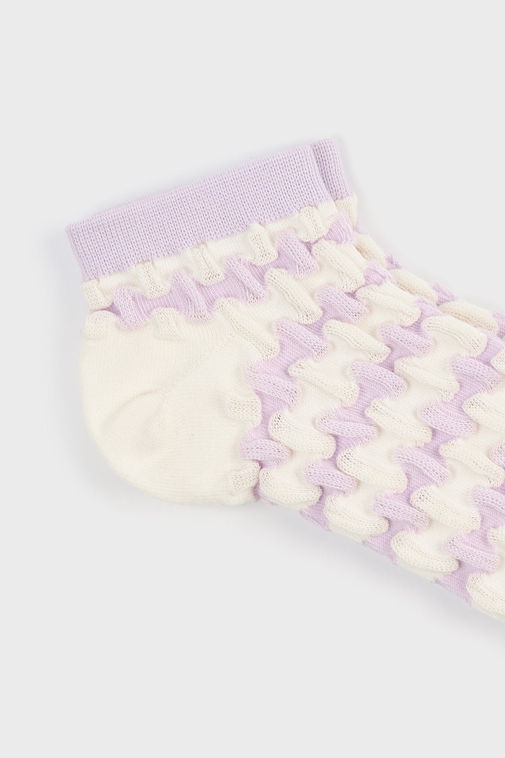 White and lilac textured pop socks_4