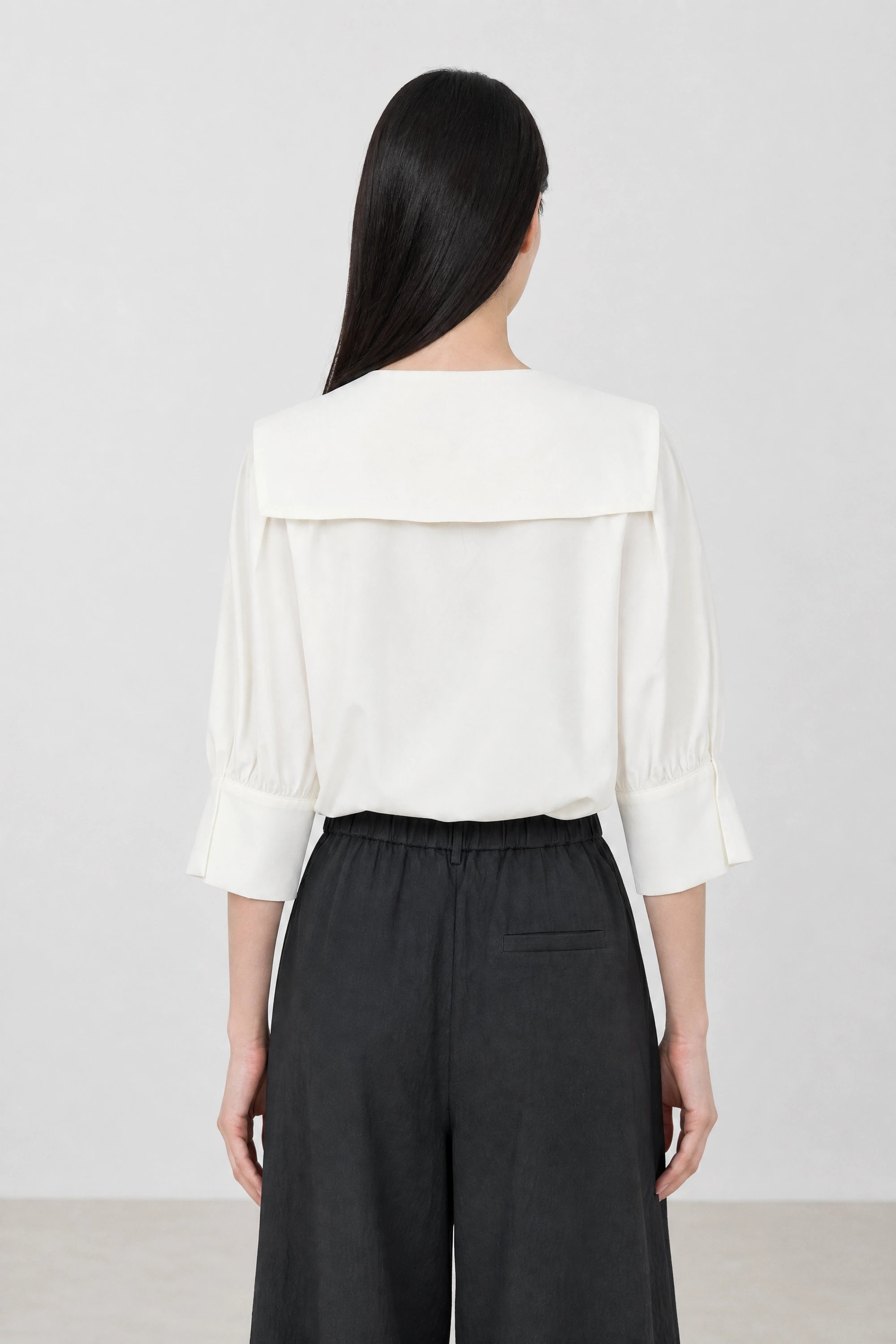 White blue giant collar drawstring hem blouse_2