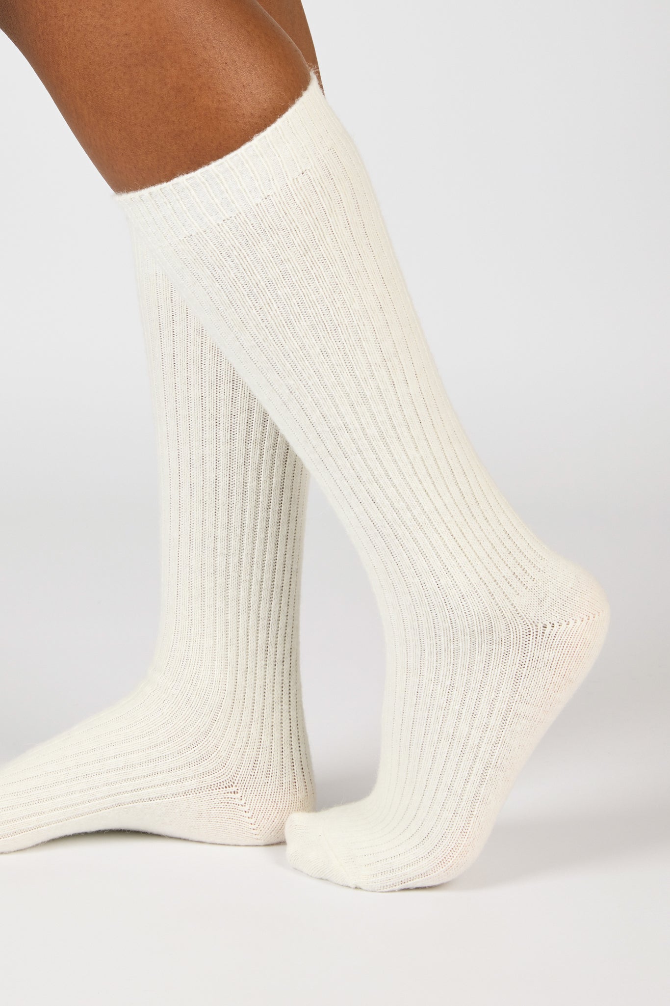 White cashmere alpaca blend knee high socks_3