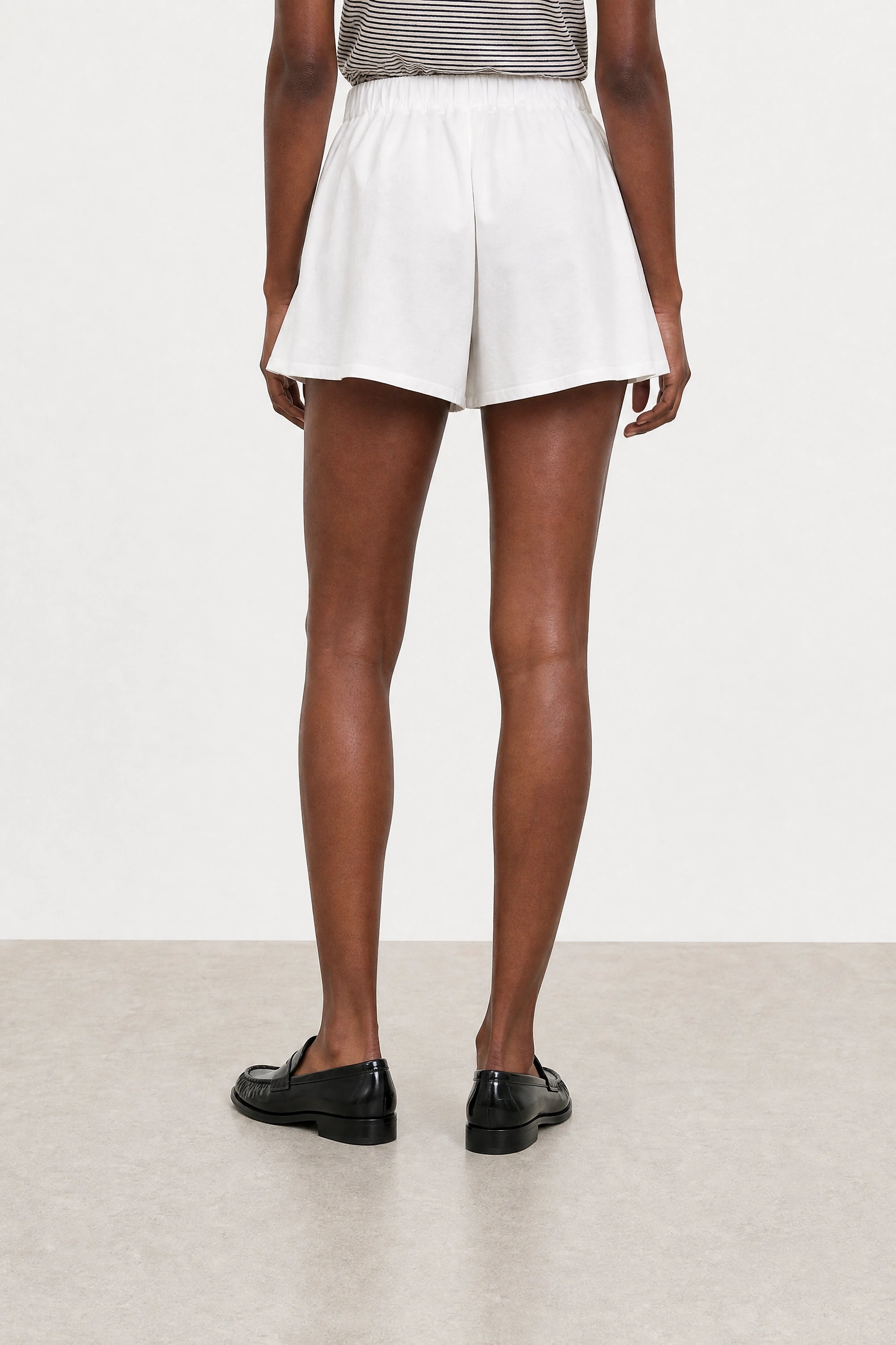 White double pleat tailored shorts_2