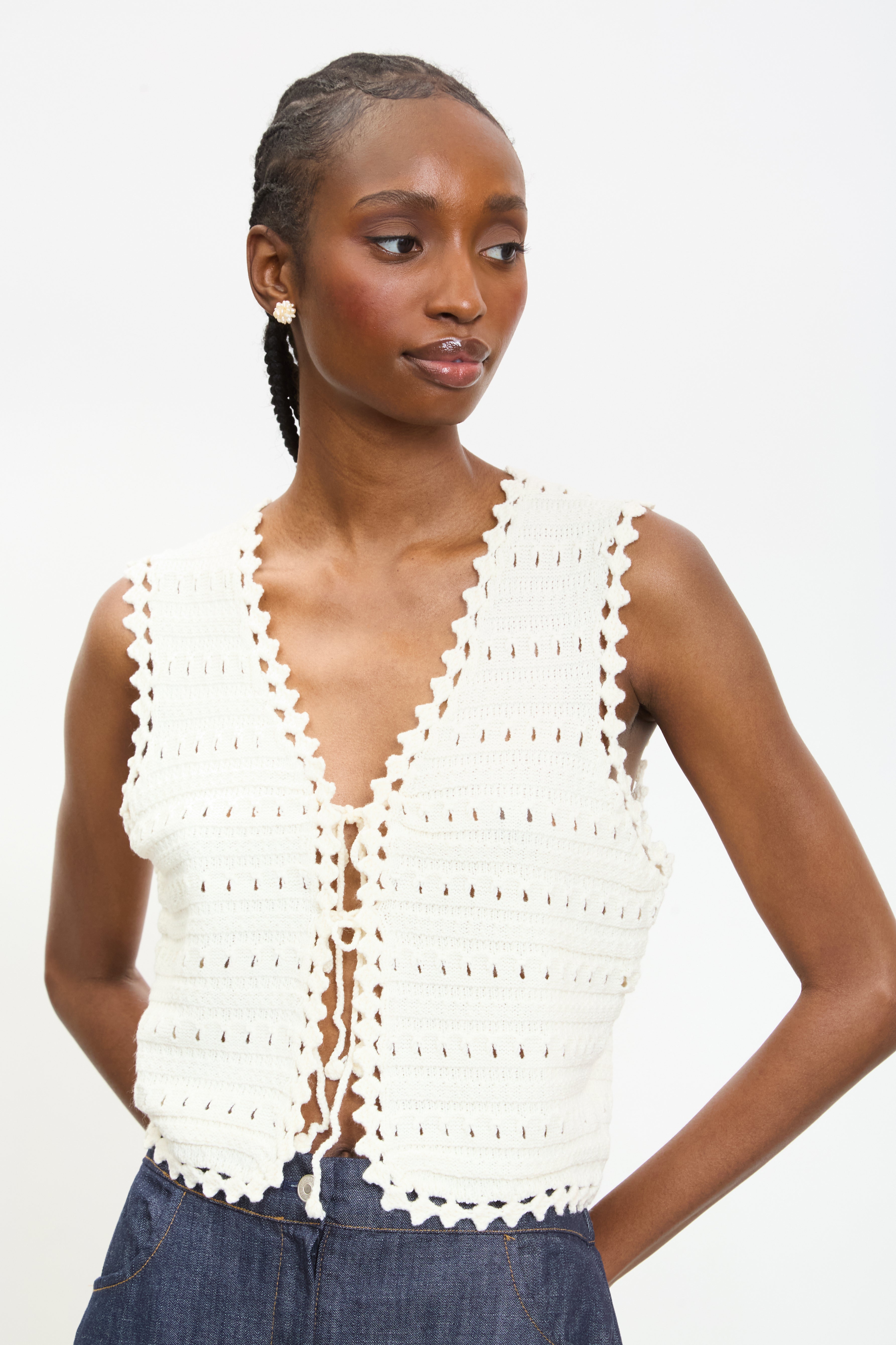 White textured stripe tie front knit vest_1