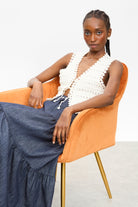 White textured stripe tie front knit vest_5