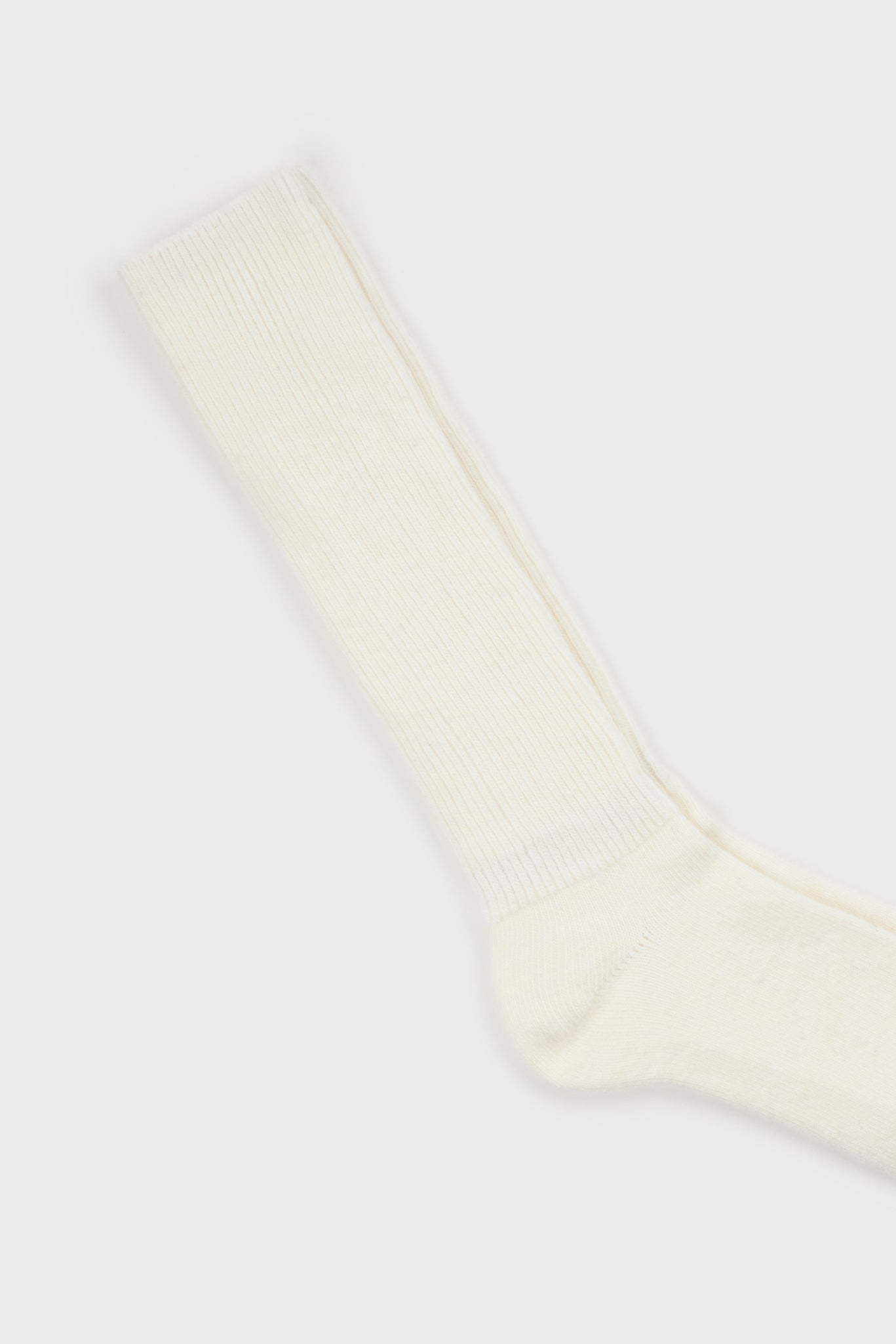 White thin ribbed long cashmere blend socks_2