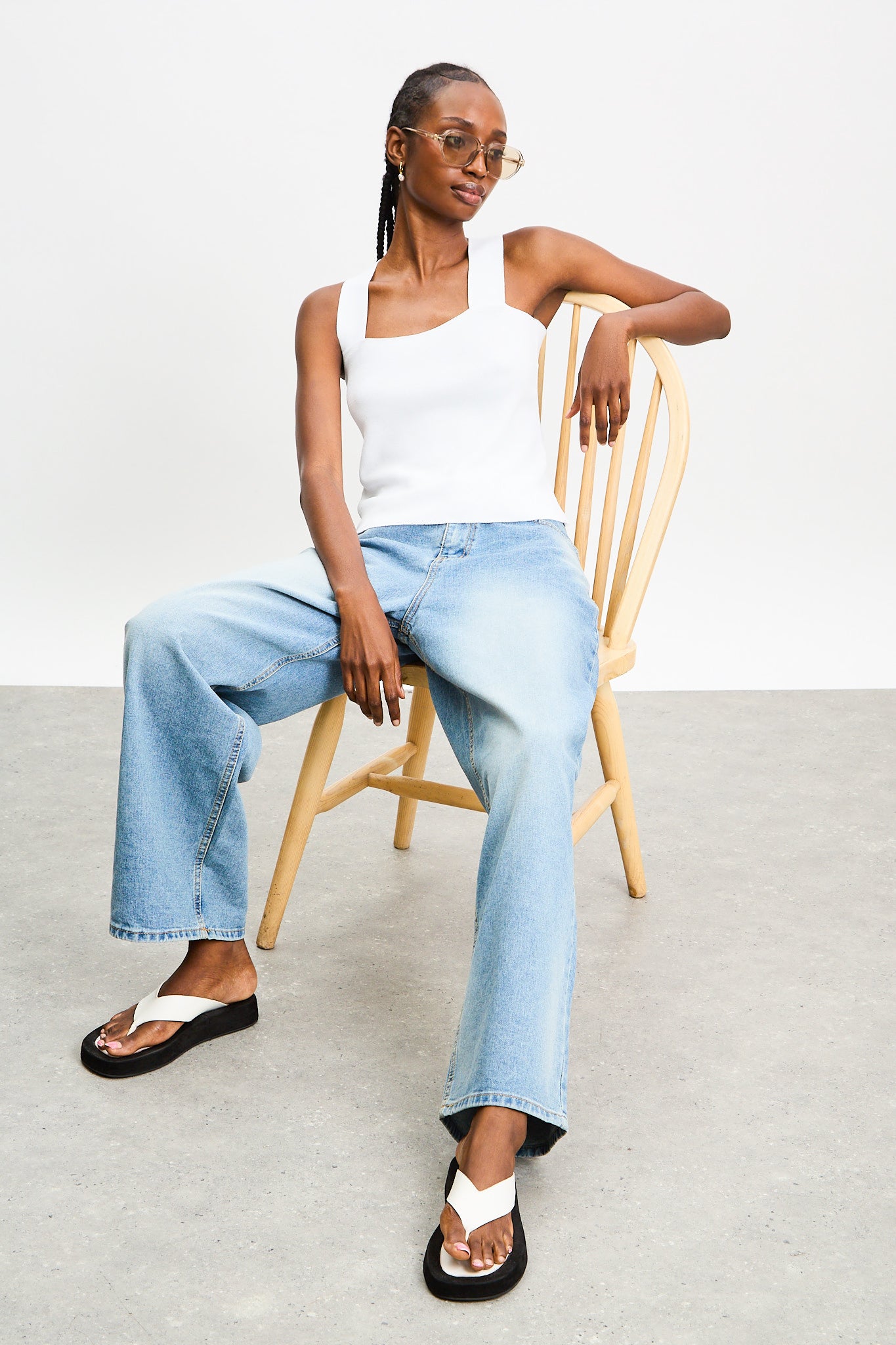 White wide strap cross back knit tank_5