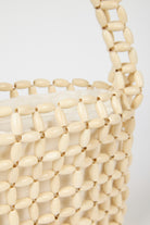 White wooden beaded mini shoulder bag_3