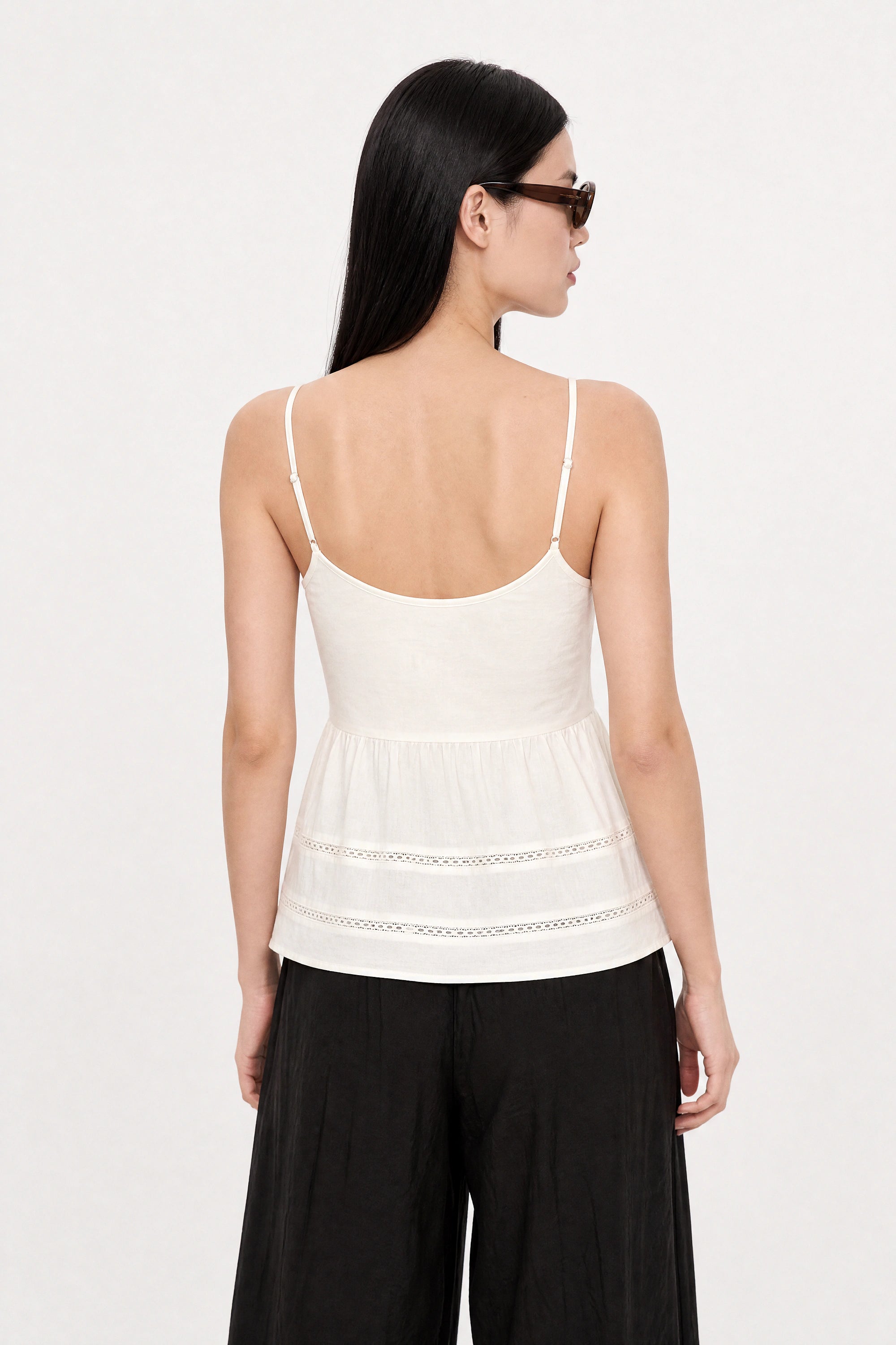White button front tiered spaghetti strap tank top_3