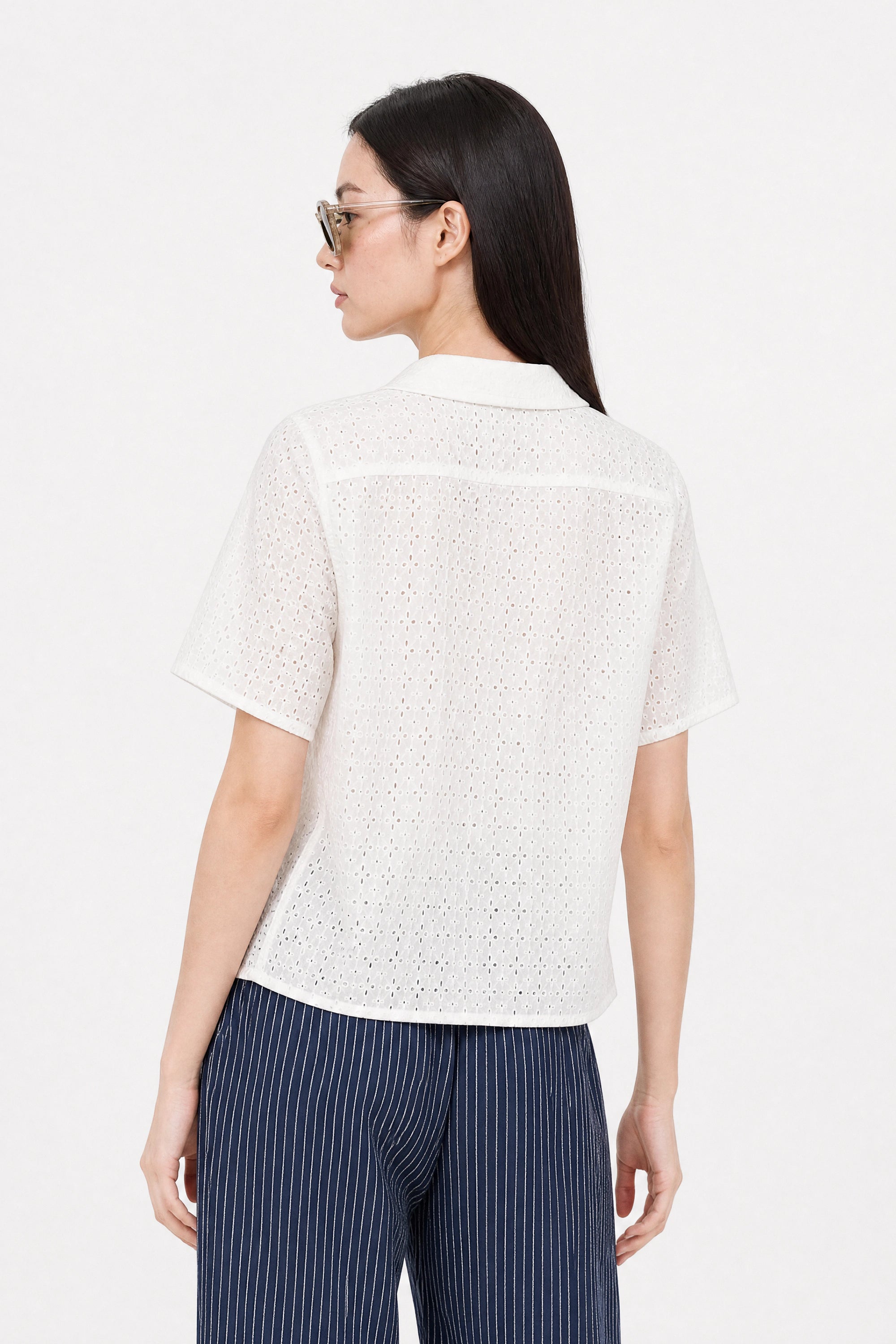 White eyelet short sleeved shirt blouse_2