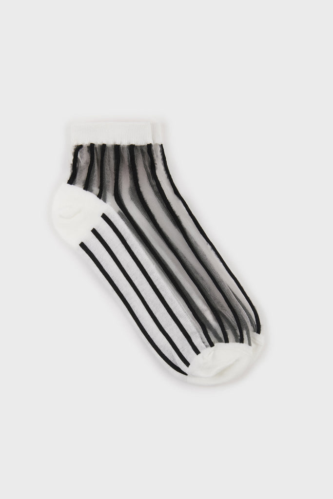 White and black sheer referee stripe ankle socks_2
