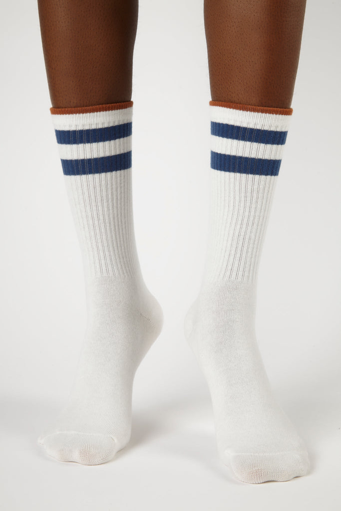 White and blue thick varsity stripe socks_4