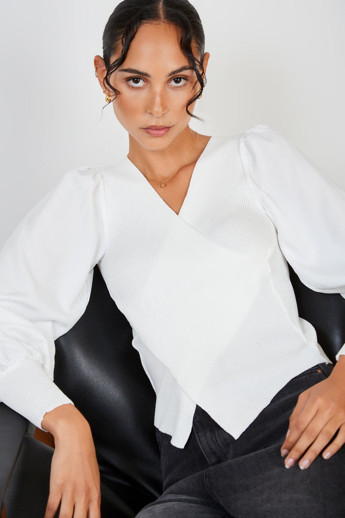 White contrast satin sleeved top_1