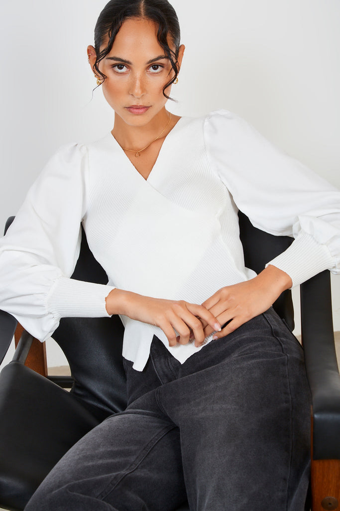 White contrast satin sleeved top_6
