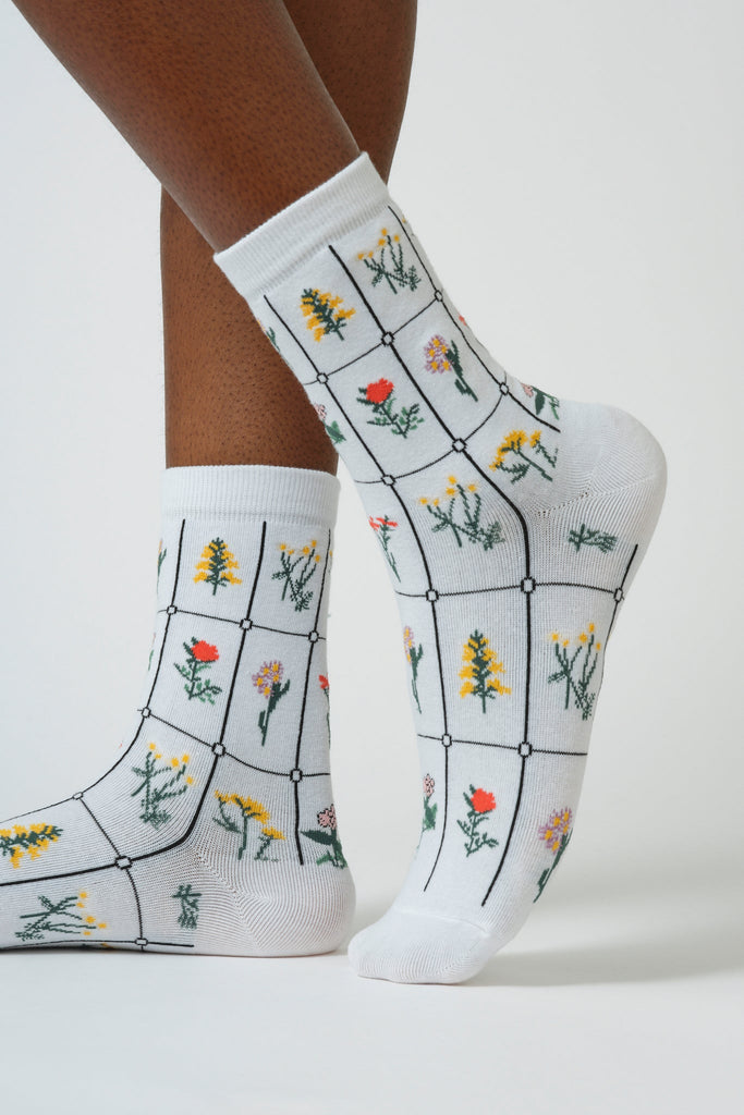 White floral print box socks_1