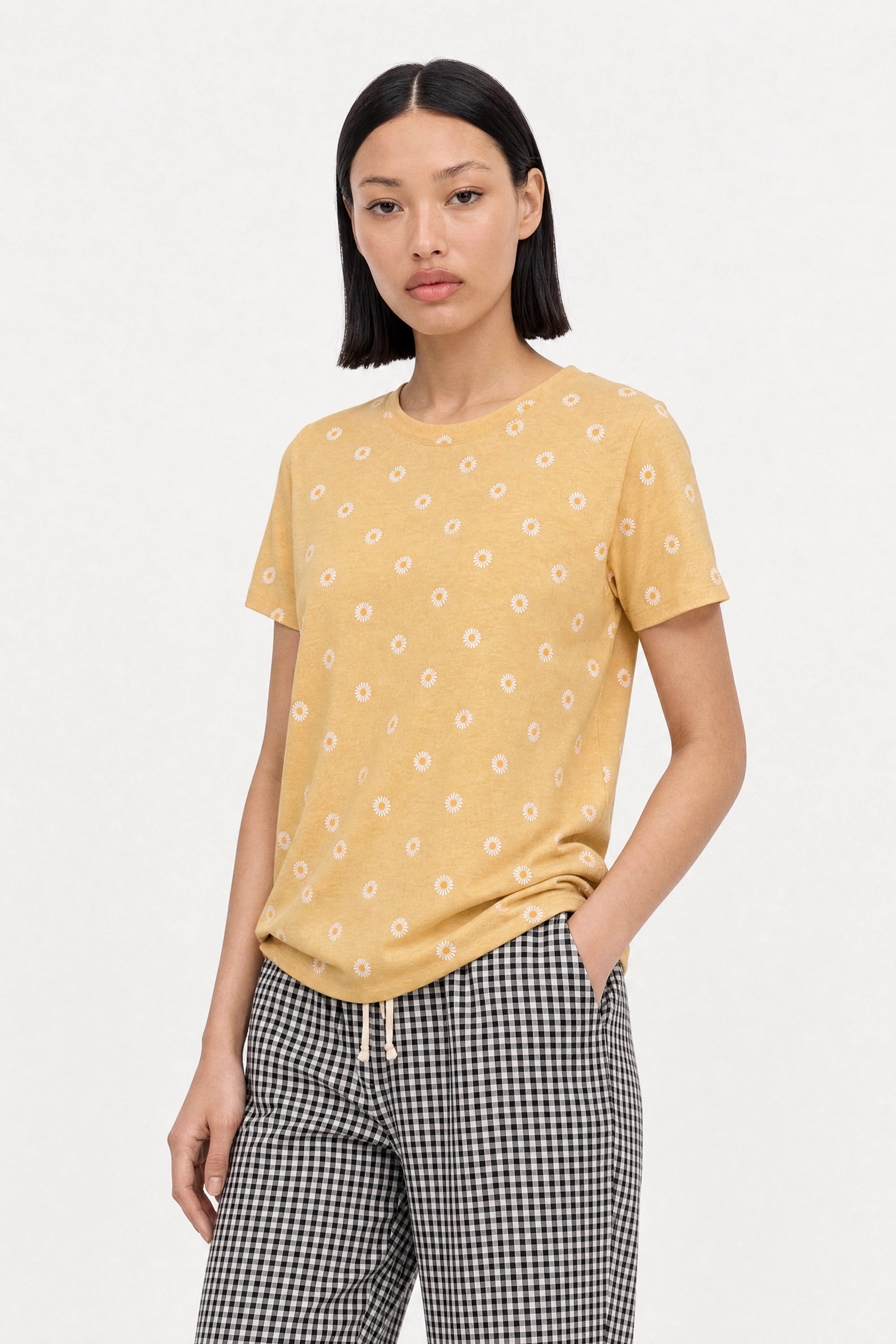 Yellow daisy print t-shirt_3