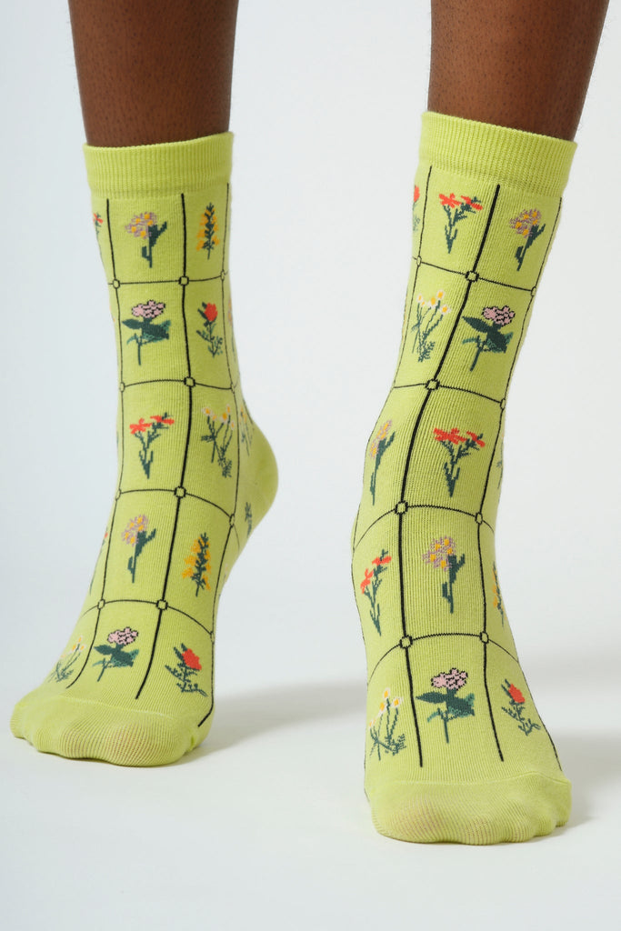Yellow floral print box socks_2