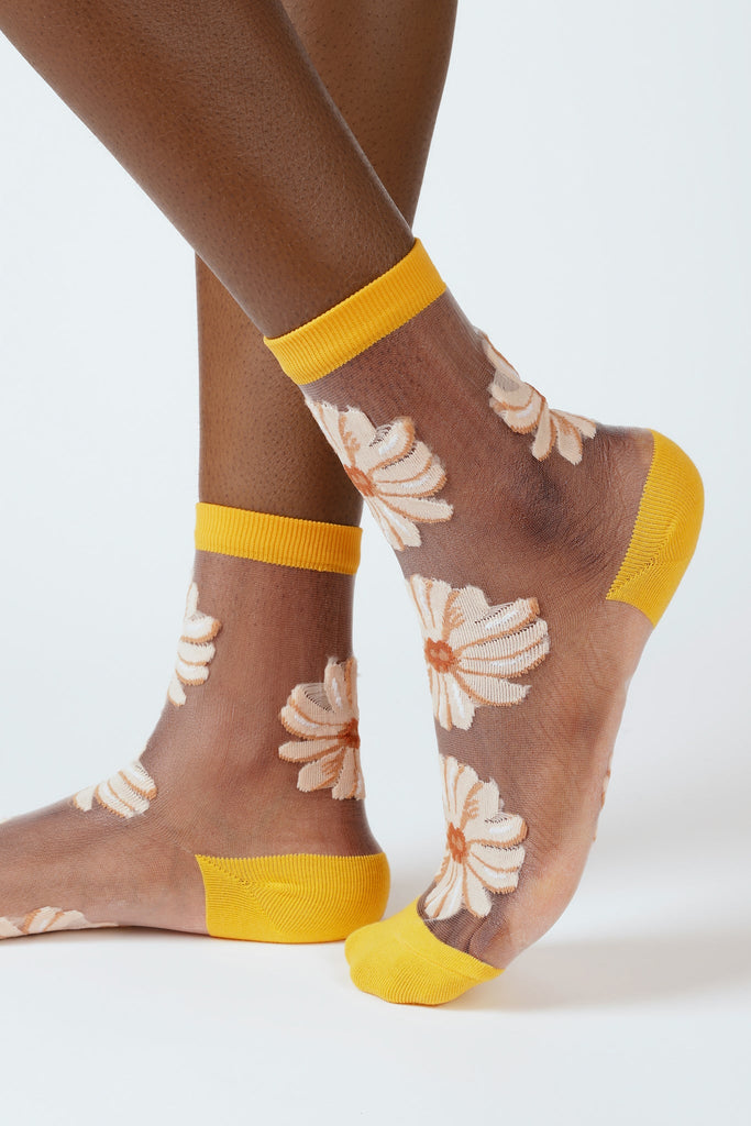 Yellow sheer floral socks_1