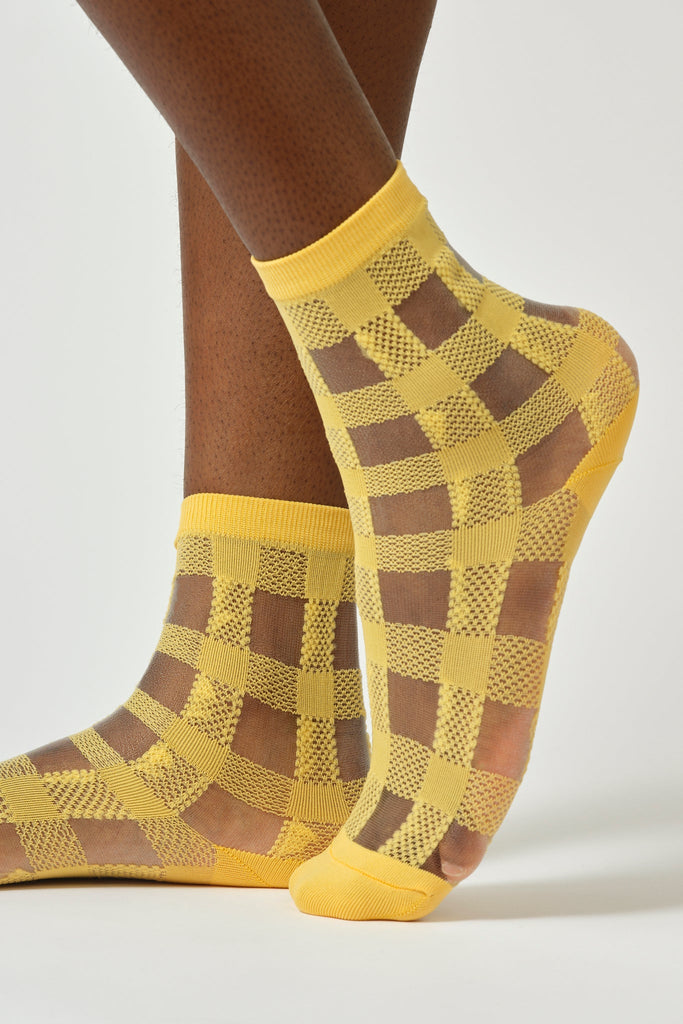 Yellow sheer gingham check socks_1