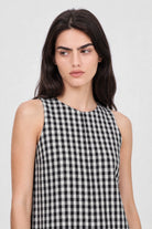 Black large gingham checked side pocket dress_4