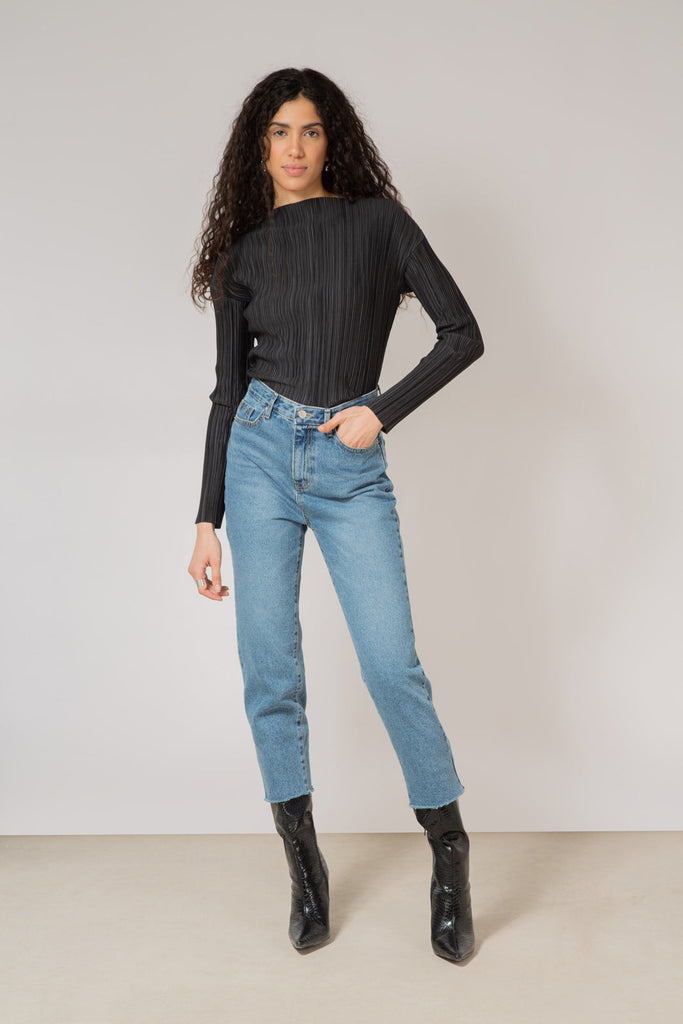 Black pleat ribbed wide neck top_2