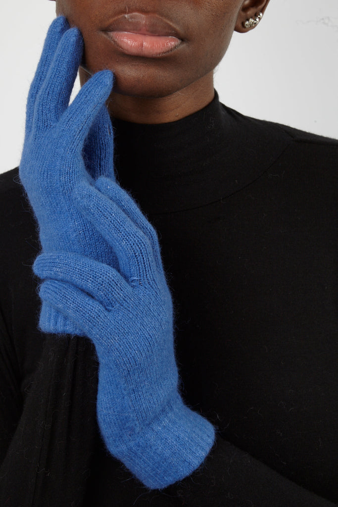 Blue mohair gloves_3