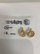 Gold thick twist circle earrings_1