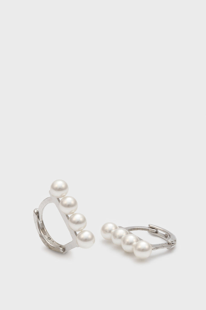 Silver small pearl D earrings_1