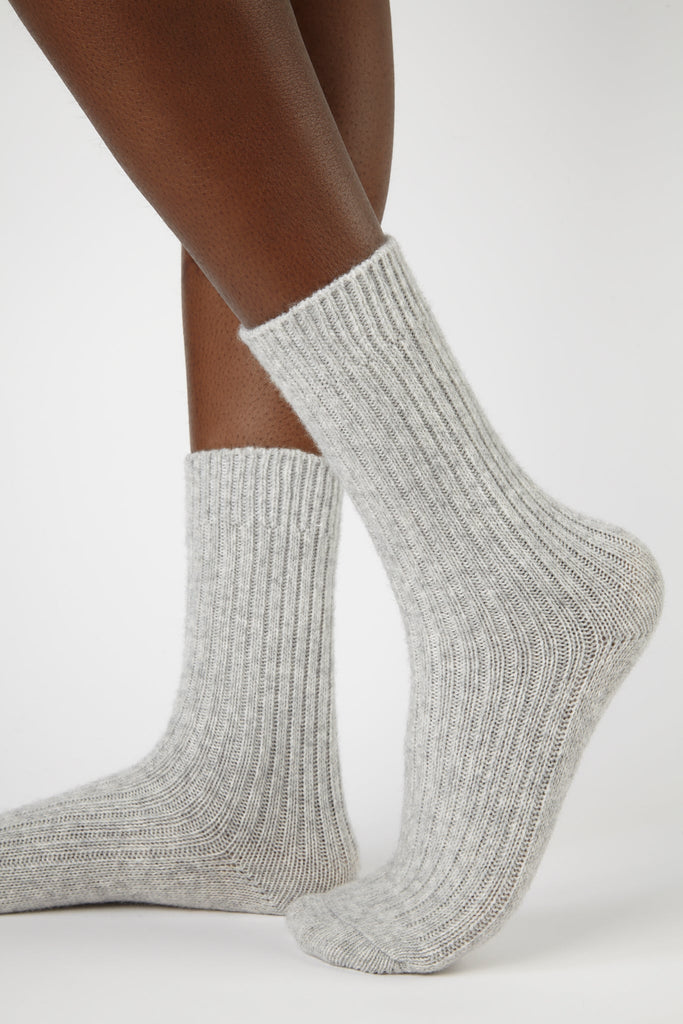 Heather grey thick ribbed cashmere blend socks_1