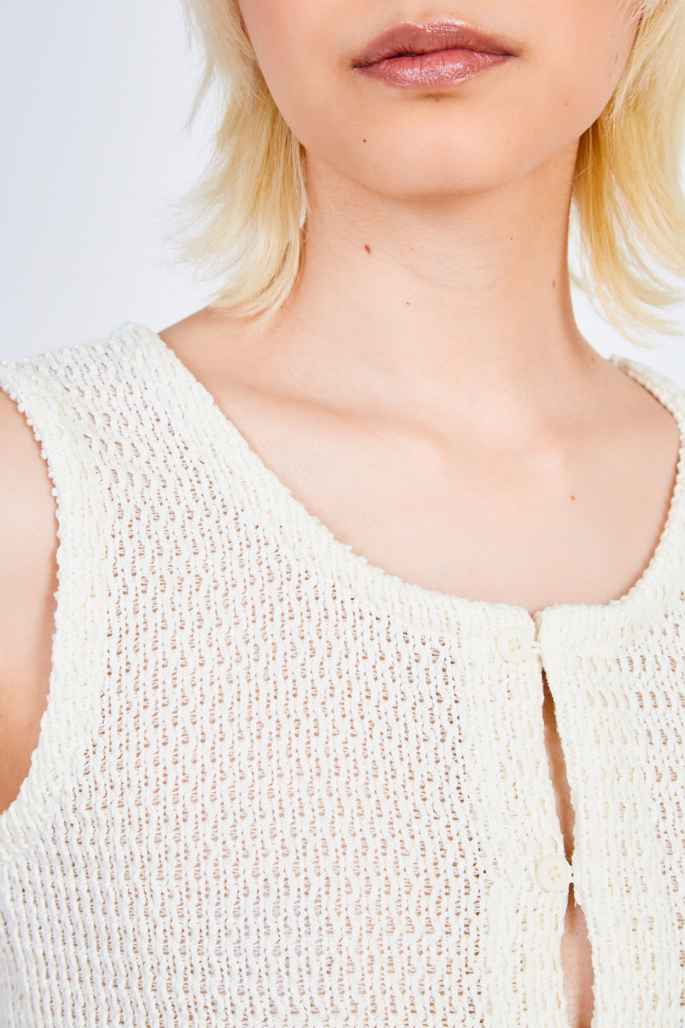Ivory loose weave button front tank