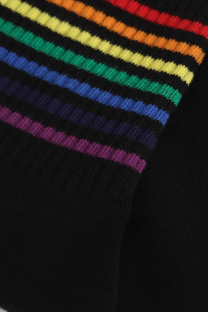 Black spaced rainbow ankle socks_2